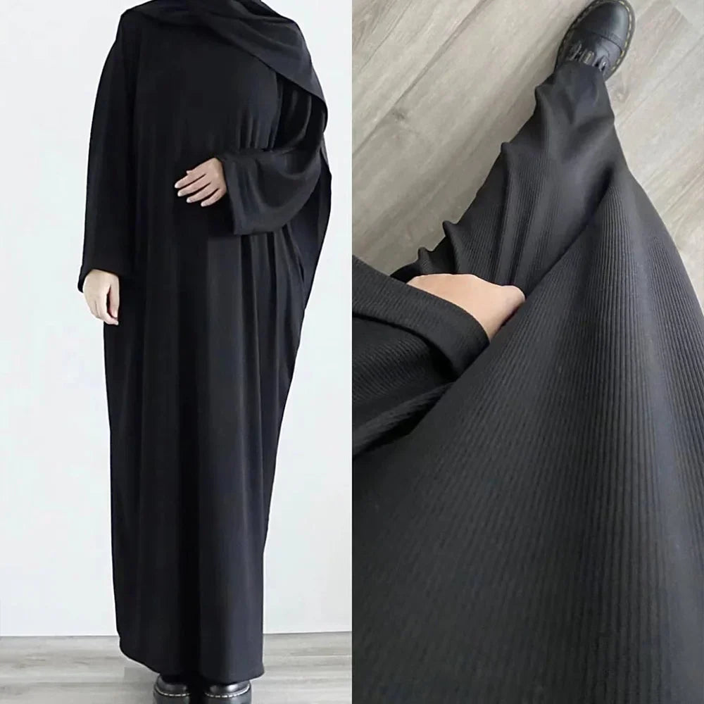 Ariane - Abaya tricotée élégante avec ceinture et poches latérales